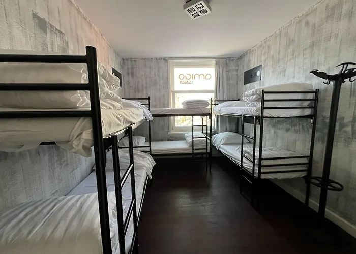 Amigo Budget Hotel